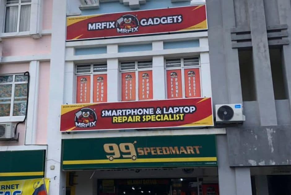 MRFIX Putrajaya shop for smartphone motherboard inspection in Presint 8